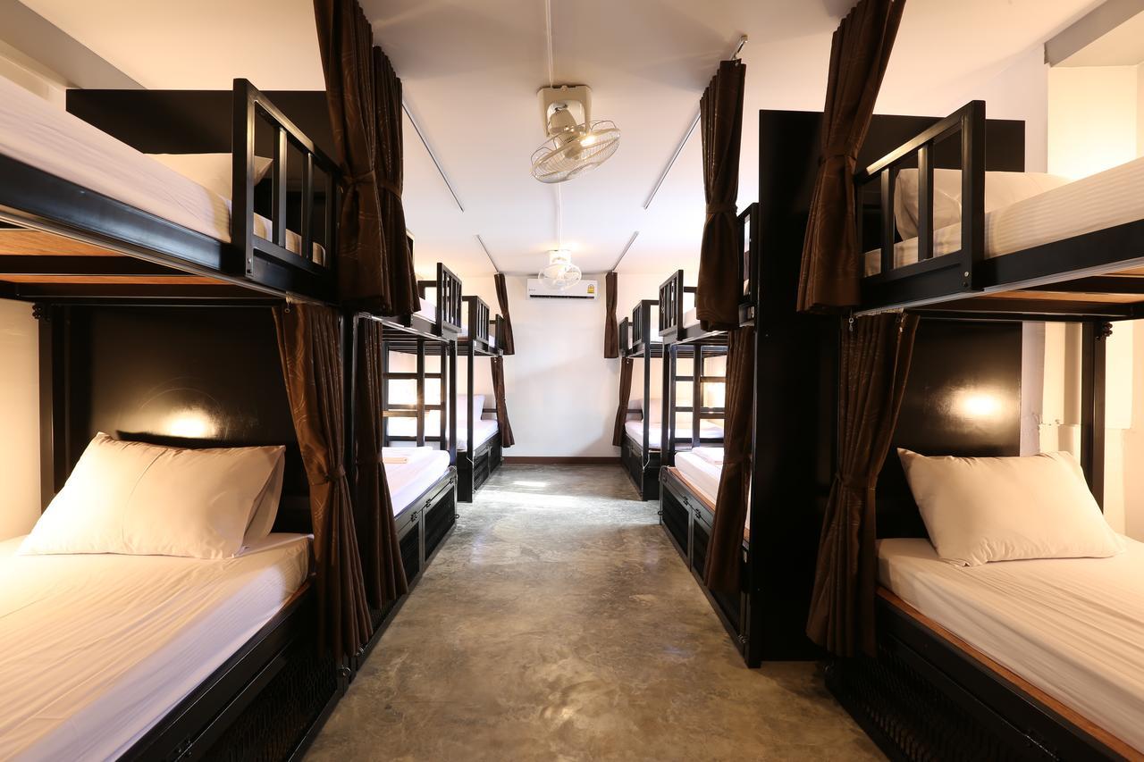 Balcony Party Hostel - 18-40 (Adults Only) Ao Nang Bagian luar foto